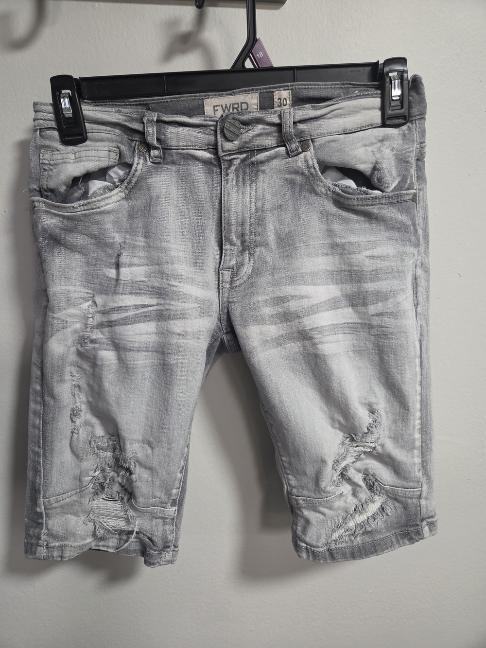 FWRD Gray Distressed Denim Shorts Men’s Size 30